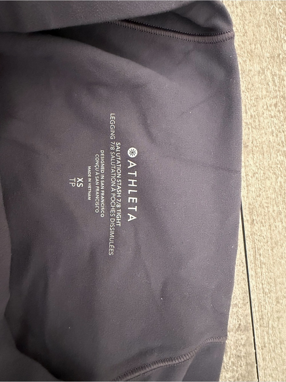 Athleta Salutation Stash 7/8 Tight - XS, purple